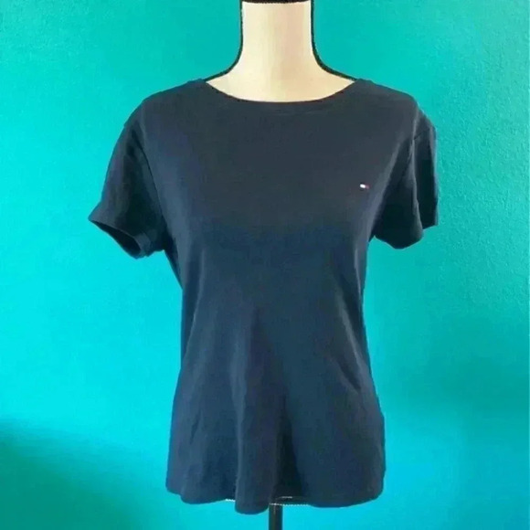 90/ Y2K reminiscent Tommy Hilfiger logo t-shirt - Picture 1 of 4